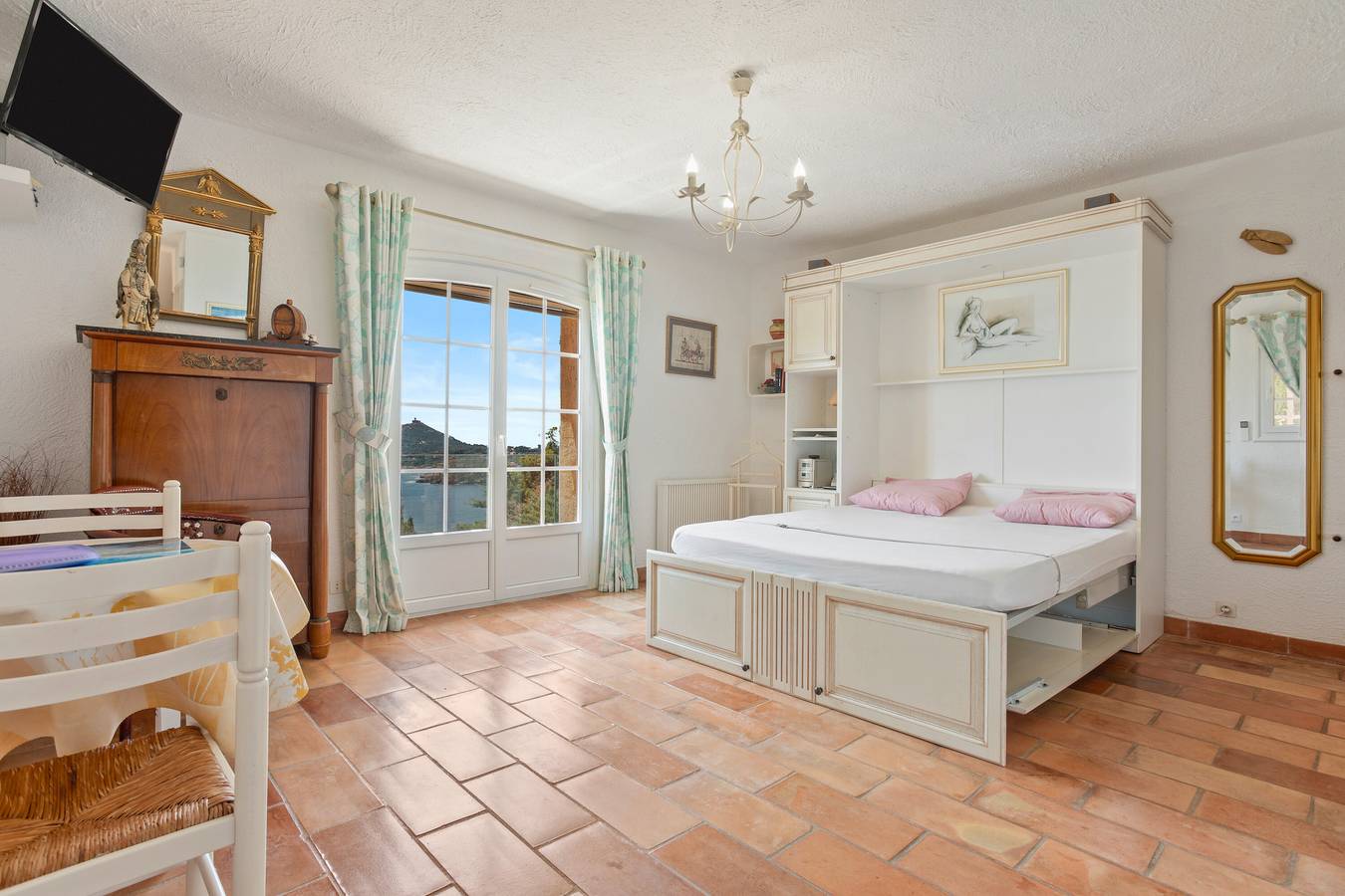 Ganzes Studio, Studio 'La Palmeraie' mit Meerblick, Wi-Fi und Klimaanlage in Agay, Saint-Raphaël