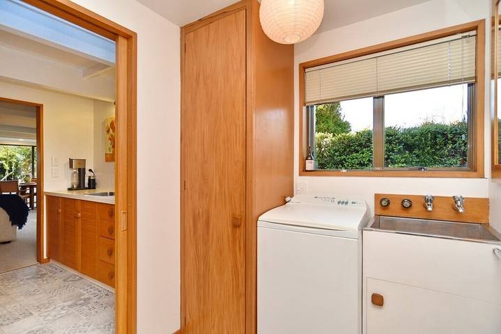 Holiday home for 4 people, with garden and balcony in Christchurch (New Zealand)