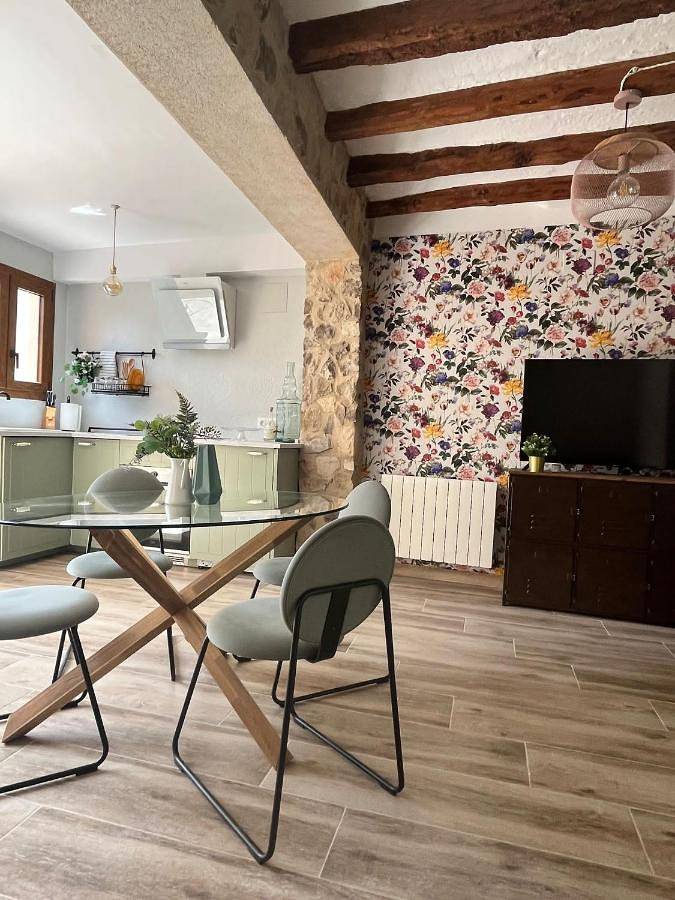 Casa rural para 8 personas, con piscina y terraza además de vistas y jardín en Tierras del Ebro - 2