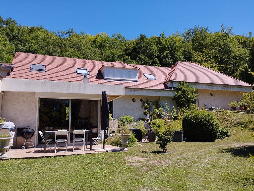 Chambres d'hôtes Les Hauts de la Vaucouleurs - Suite blanche colombe in Auffreville-Brasseuil, Yvelines