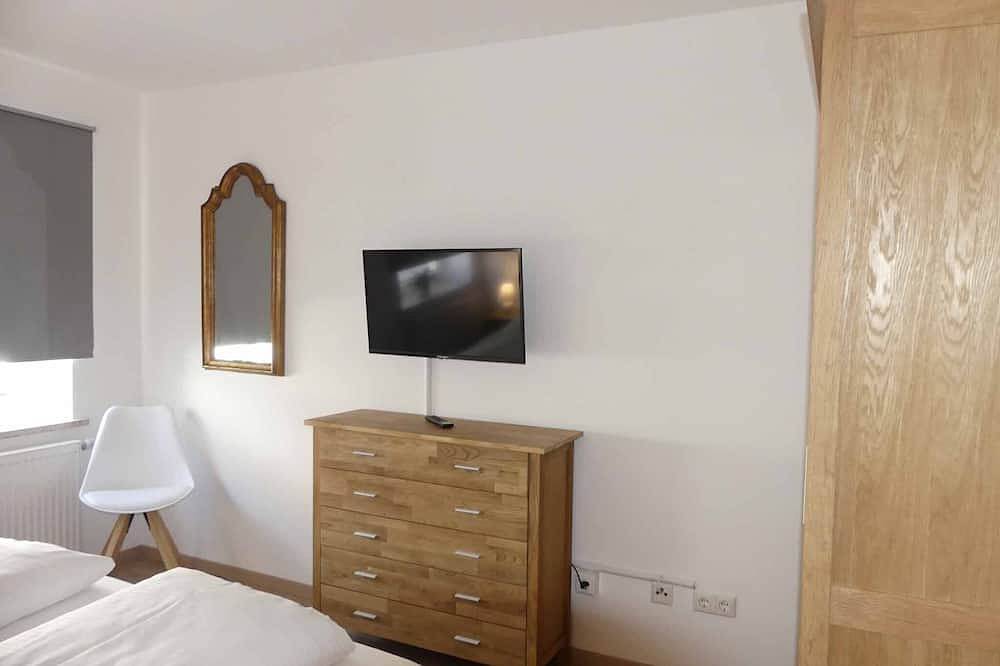 Ganze Wohnung, Neu renovierte 70qm Ferienwohnung im 1. Stock in zentraler Lage in Legoland Deutschland, Günzburg