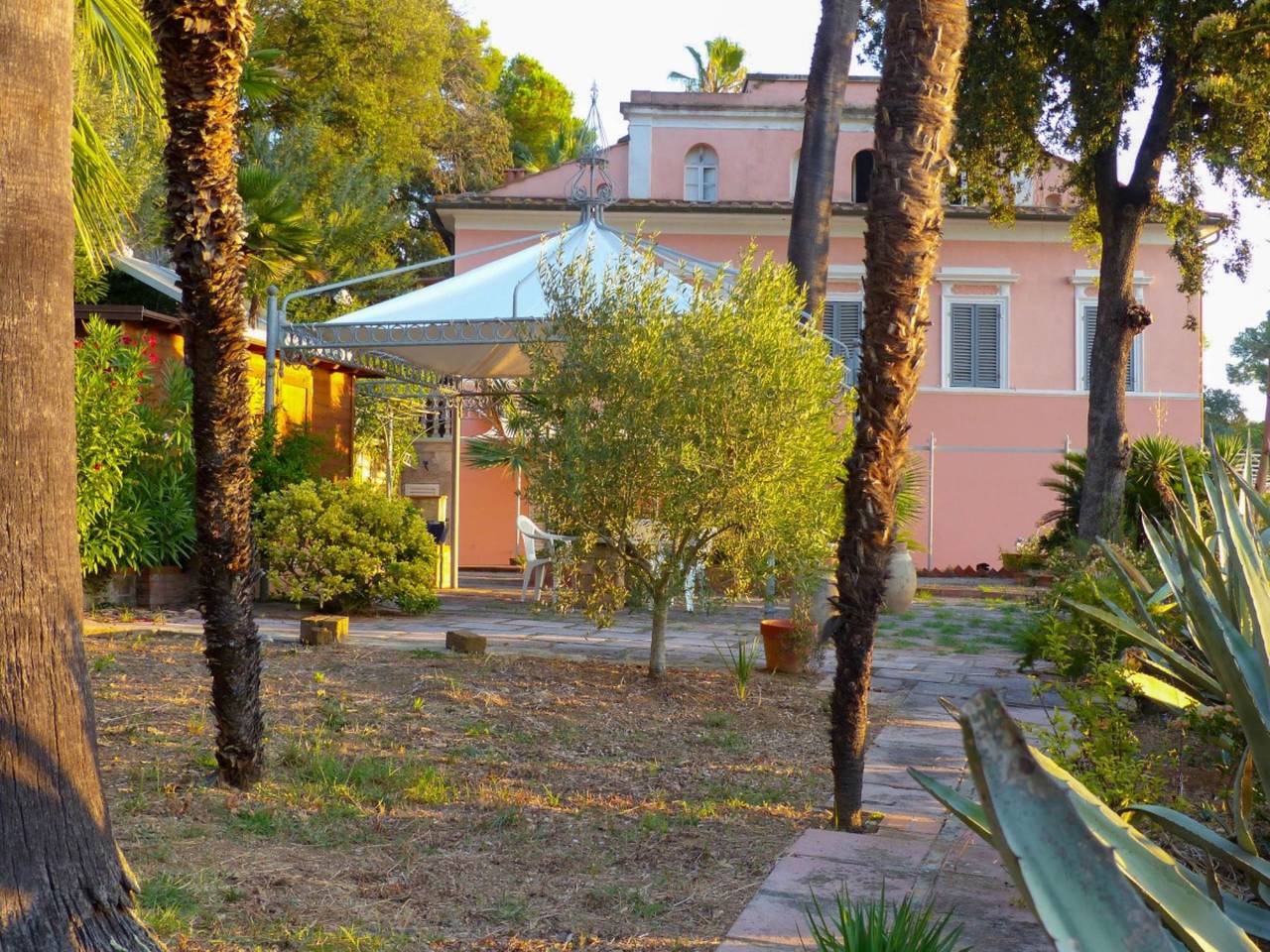 Villa für 6 Personen mit Terrasse in Capo d'Arco, Elba