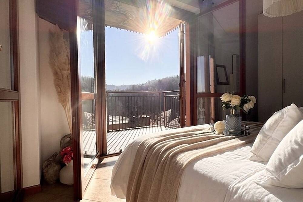 Apartamento entero, Penthouse La Balconata - Luxury Retreat with Castle View, Wellness & Shopping in Salsomaggiore Terme, Provincia de Parma