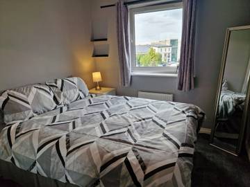 Holiday Letting for 4 People in Coventry, Heart of England, Photo 1