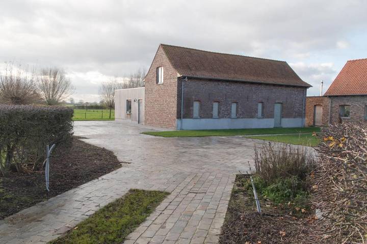 Location de vacances pour 6 personnes, avec sauna ainsi que vue et jardin dans Roesbrugge-Haringe