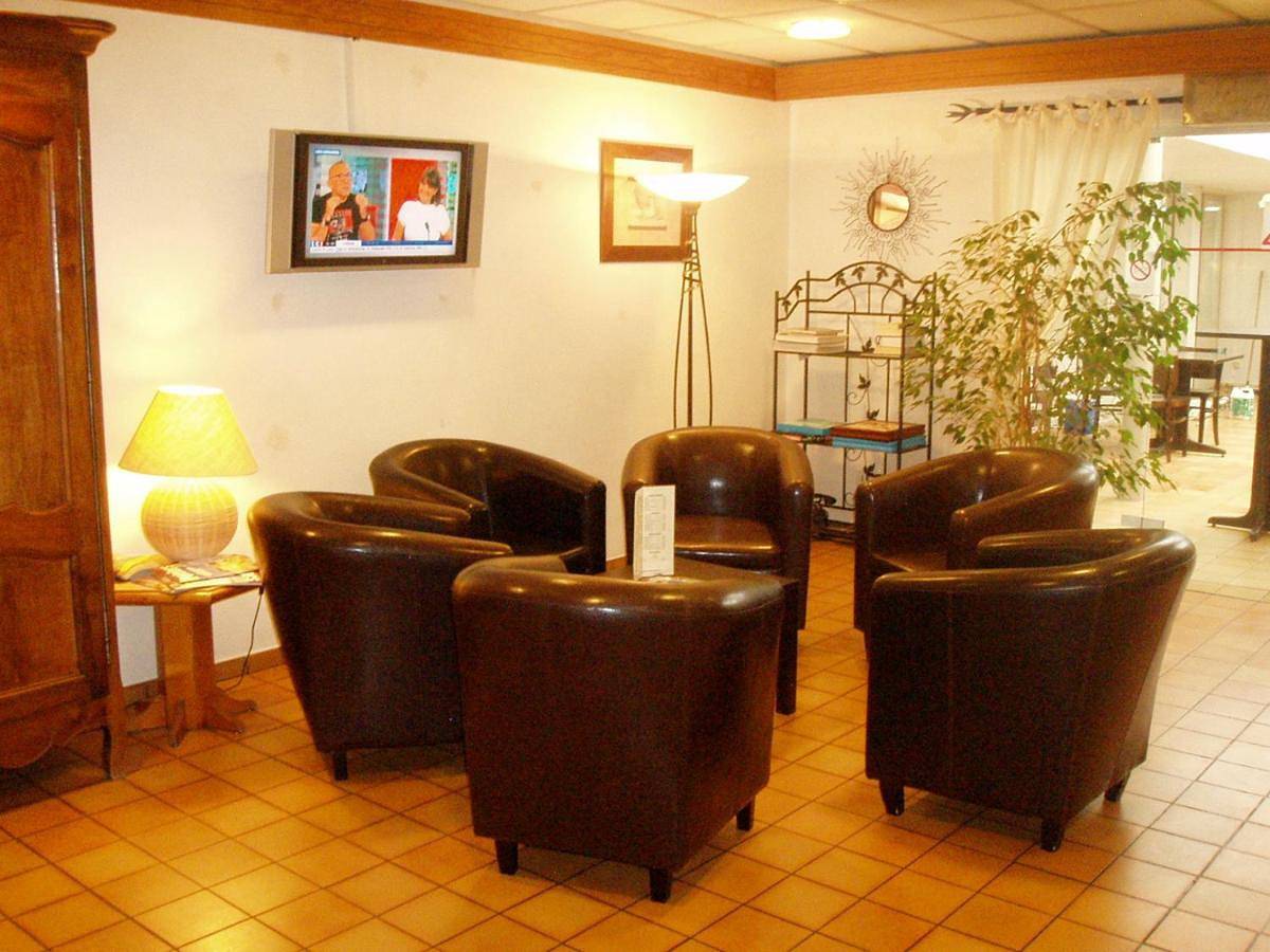 Single Room with Bathroom in Poitiers, Vienne (France)
