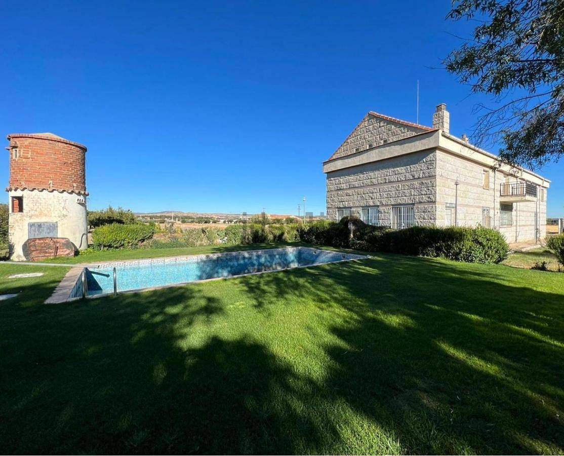 Finca Los Llanos de Ávila. in Ávila, Provincia de Ávila