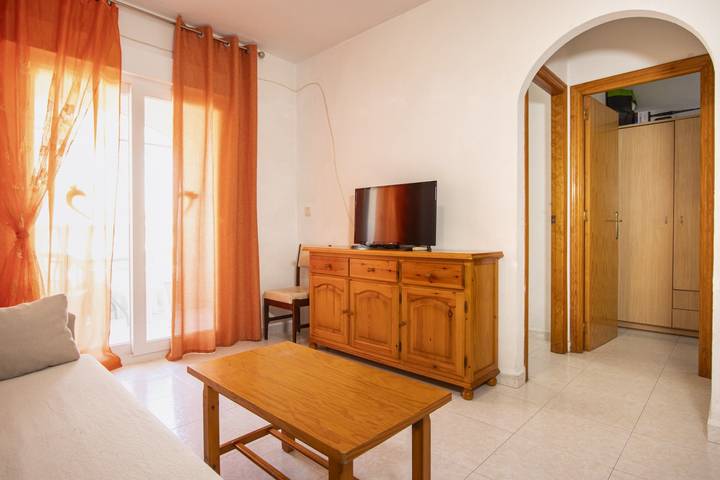 Ferienwohnung für 6 Personen, mit Balkon und Pool in Torrevieja - 3