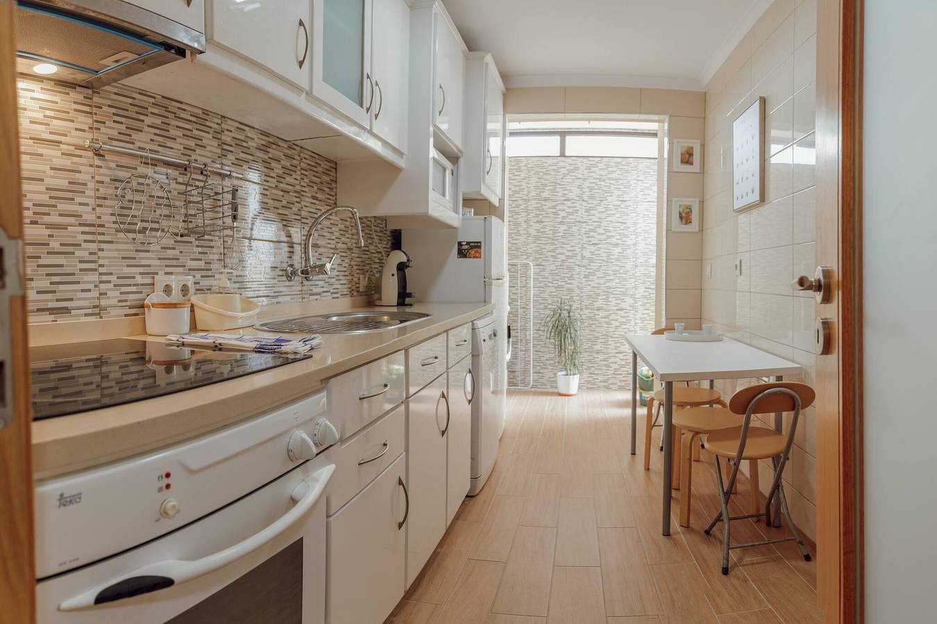 Apartamento inteiro, Apartamento de férias para 4 pessoas com varanda in Porto, Distrito do Porto