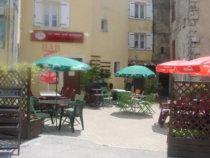 Hôtel pour 3 personnes, avec terrasse à La Roque-Esclapon