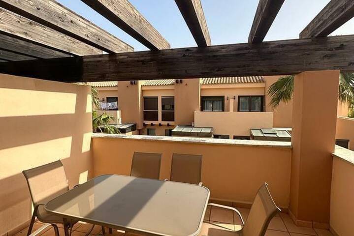 Gîte pour 5 personnes, avec jardin et piscine à Puerto Real - 4