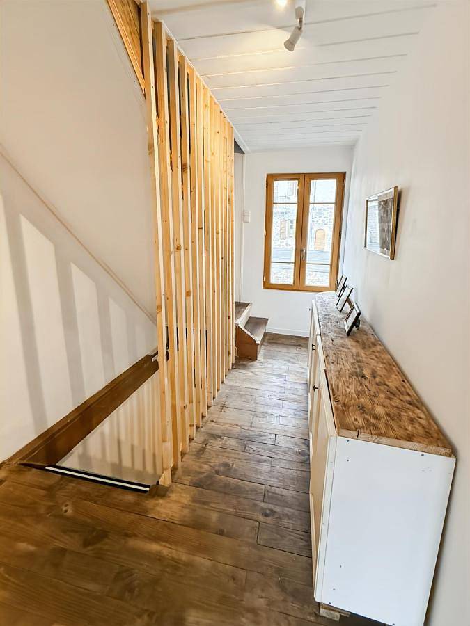 Location de vacances pour 6 personnes, avec vue à Thiézac - 2