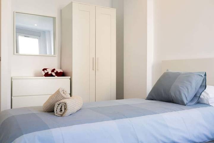 Appartement entier, Javea Apartment 300 meters from sandy beach and many bars/restaurants in Playa del Arenal, Jávea