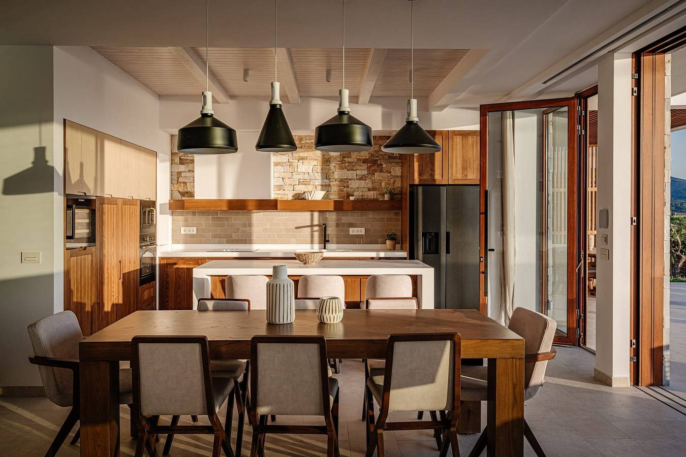 Villa für 9 Personen mit Terrasse in Keri, Laganas