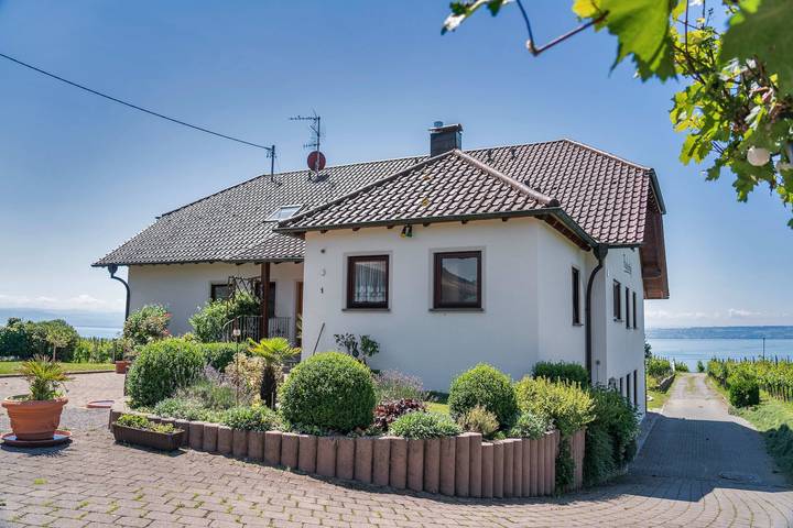 Ferienwohnung für 3 Personen, mit Seeblick und Terrasse, kinderfreundlich - 1