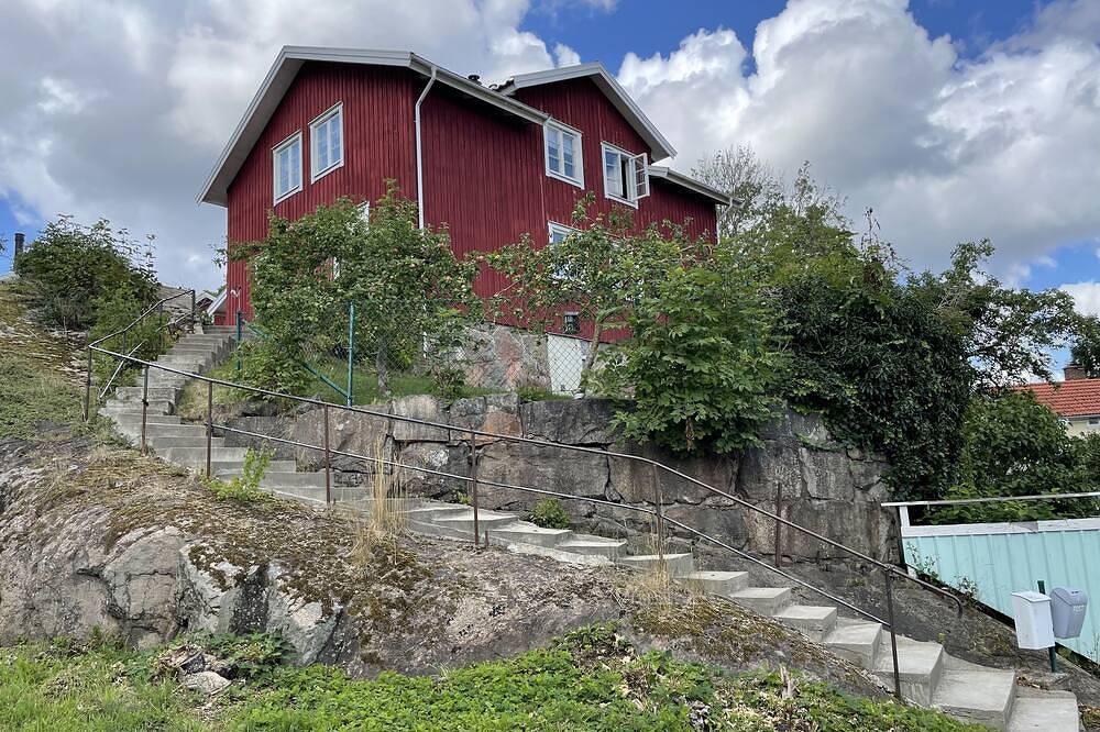 Uddevalla Heritage Haus Terrasse, moderner Komfort & zentrale Sehenswürdigkeiten in Uddevalla, Norra Västkusten