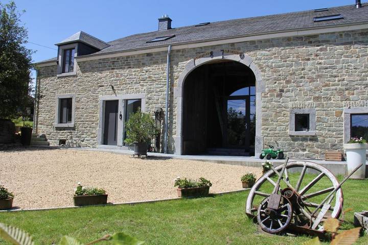 Location de vacances pour 10 personnes, avec jardin et vue, animaux acceptés à Paliseul - 3