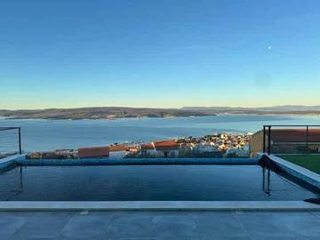Villa für 8 Personen, mit Terrasse und Pool sowie Ausblick in Crikvenica