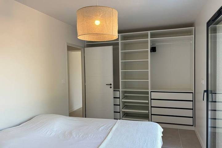 Location de vacances pour 4 personnes, avec piscine ainsi que jardin et terrasse, animaux acceptés à Saint-Restitut - 2