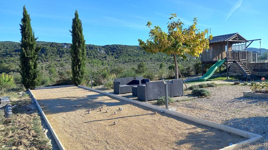 Gîte pour 12 personnes, avec Piscine à Grospierres - 2