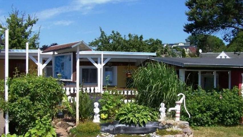 Strandhaus für 2 Personen, mit Garten und Terrasse, kinderfreundlich in Göhren