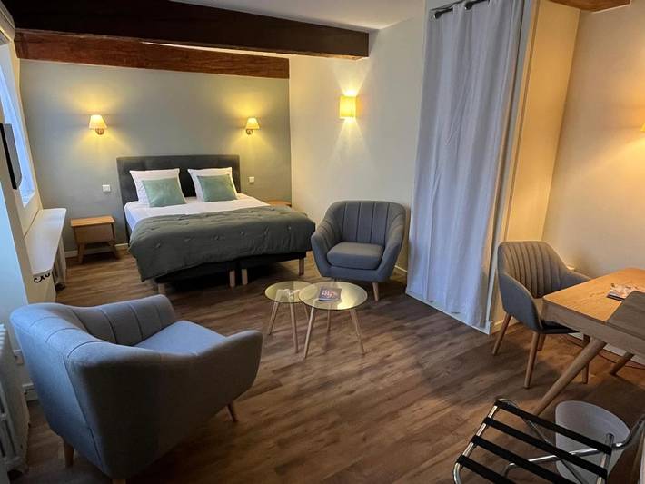 Hotel voor 3 personen, met terras en tuin in Orange