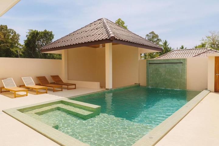 Casa de vacaciones para 8 personas, con terraza además de vistas y piscina en Koh Phangan