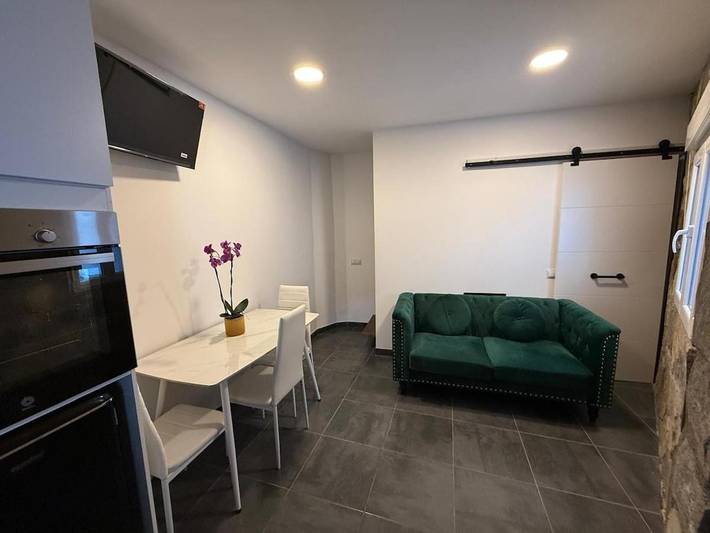 Location de vacances pour 3 personnes, avec Balcon et Jacuzzi ainsi que Terrasse et Vue à Mijares - 2