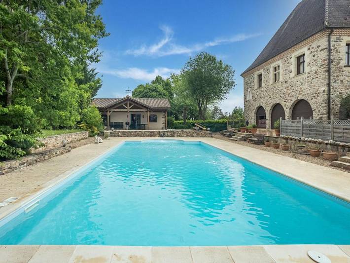 Location de vacances pour 4 personnes, avec piscine et jardin à Sainte-Trie