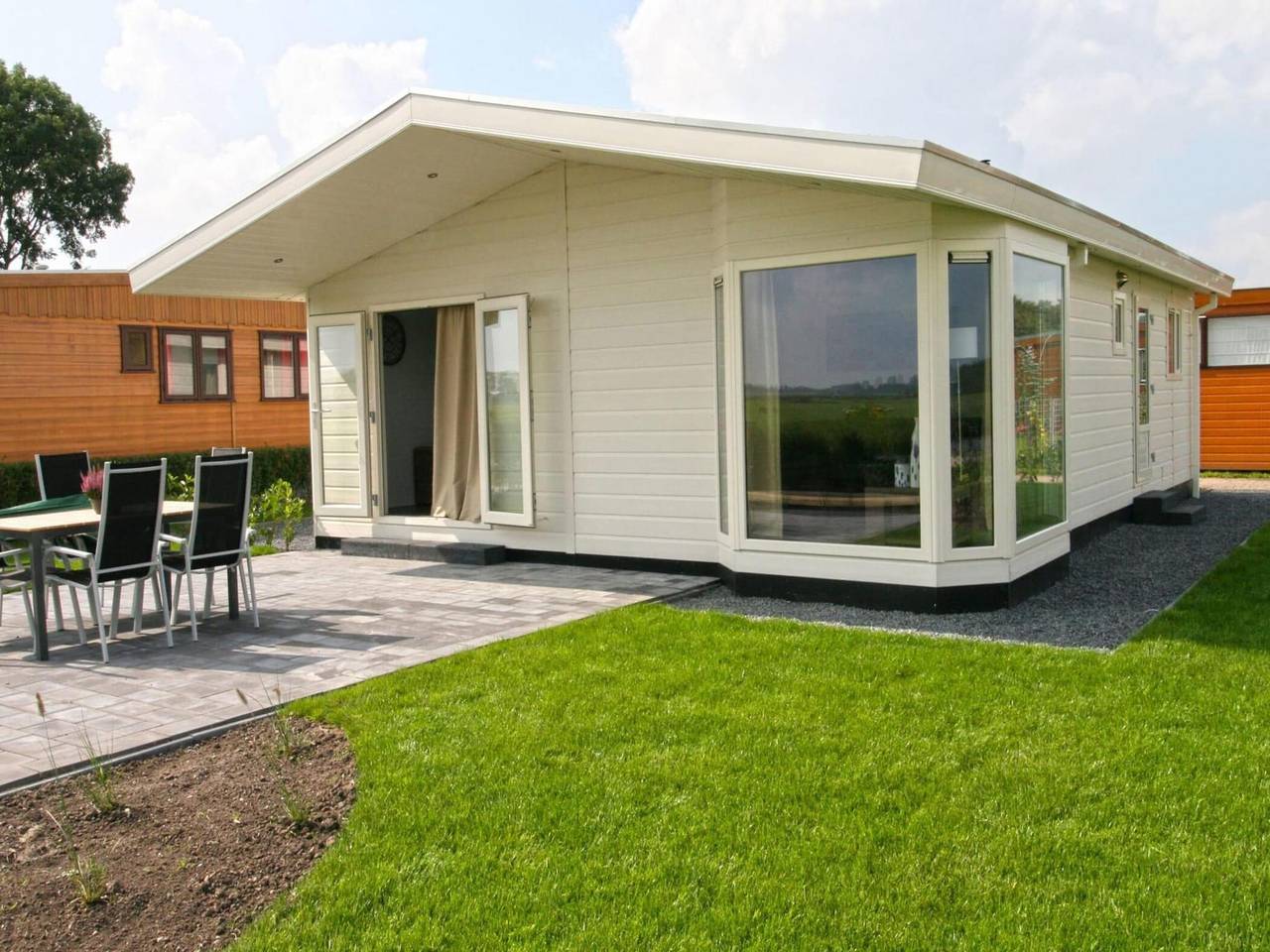 Gezellig Chalet Vlakbij Alkmaar in Graft-De Rijp, Nederlandse kust