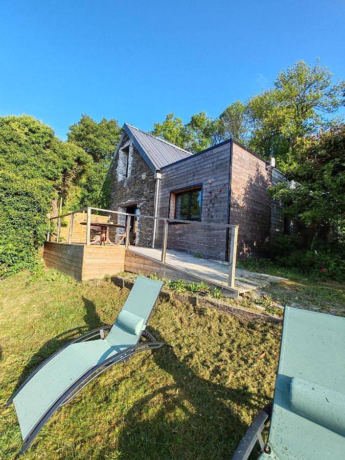 Location de vacances pour 5 personnes, avec jardin ainsi que terrasse et vue, animaux acceptés à Laniscat - 2