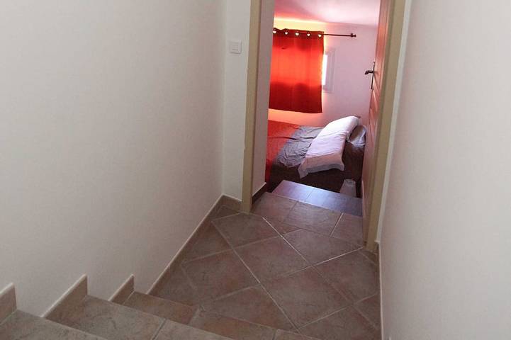 Gîte pour 4 personnes, avec terrasse, animaux acceptés à Figari - 3