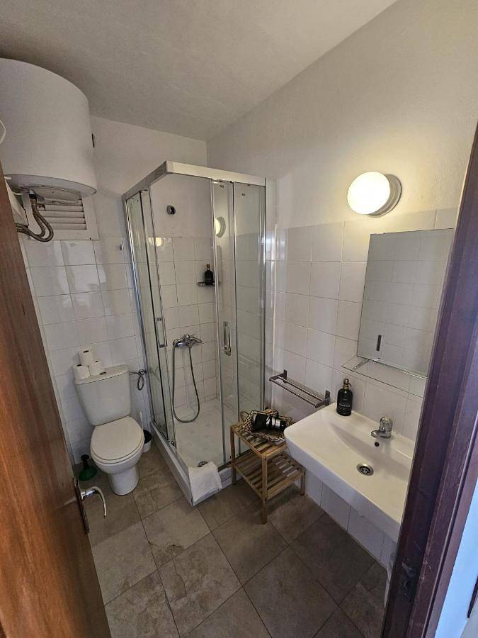 Appartement entier, Superior Apartment with Double Bed in Ocean Beach Ibiza, Sant Antoni de Portmany