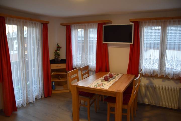 Ganze Ferienwohnung, Ferienwohnungen Zur Heimat - 2-Bettwohnung 1049 in Grächen, Walliser Alpen
