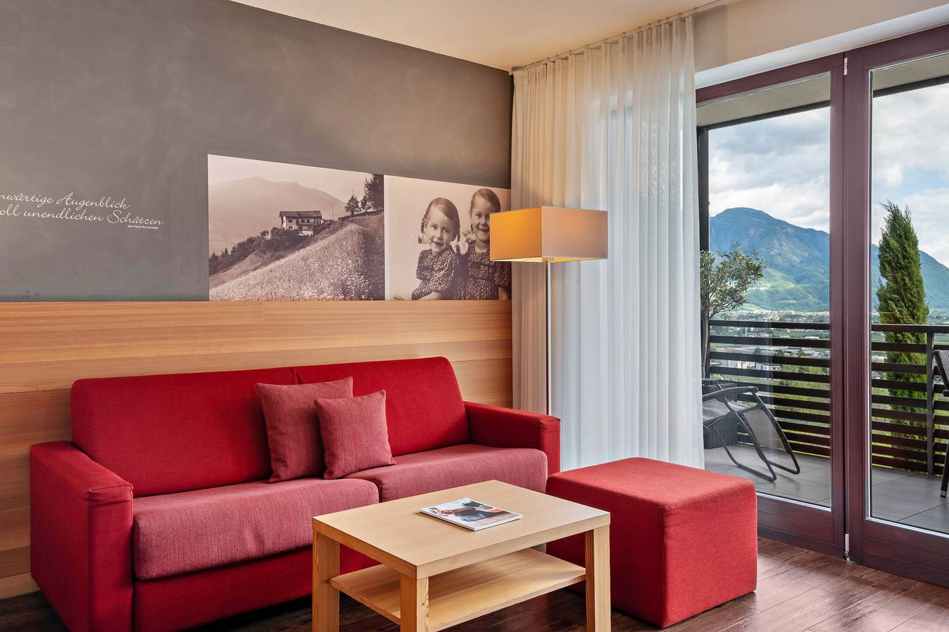 Apartamento inteiro, Apartamento 'Alagundis Argentum Familia' com vista para a montanha, piscina partilhada e Wi-Fi in Lagundo, Grupo Texel