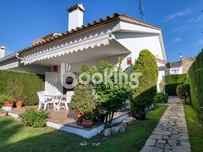 Location de vacances pour 8 personnes, avec terrasse et jardin dans Playa De Aro Girona - 4
