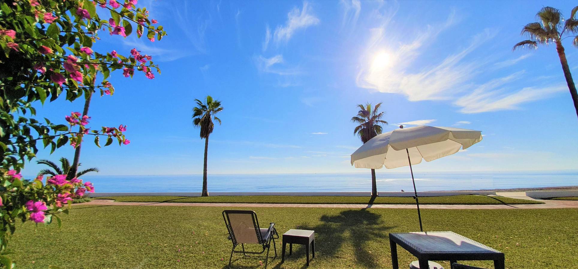 Maison en bord de mer - Vue sur mer - Dona Lola Beach Resort - Marbella - Mijas in Urbanizacion Calahonda, Mijas