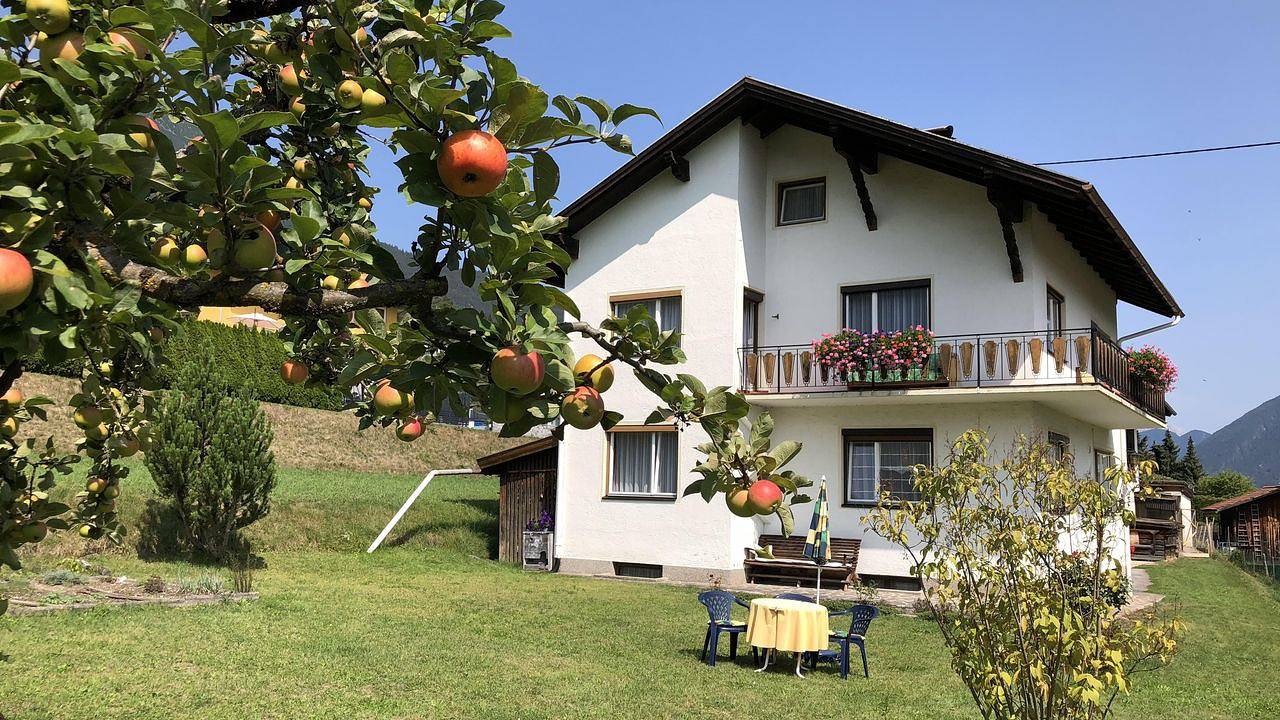 Apartamento vacacional entero, Ferienwohnung für 5 Personen (70 m²) in Tarrenz in Tarrenz, Region de Tirol Alto