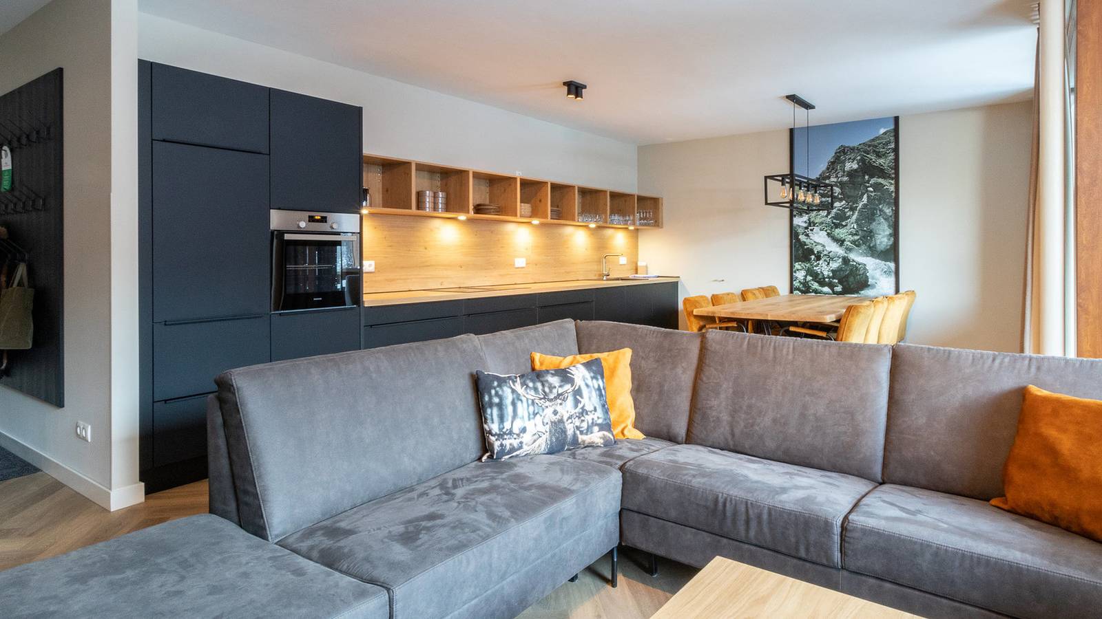 Geheel appartement, Silvretta Panorama Suites — Luxe 8p appartement nabij skigebied in Schruns, Schruns-Tschagguns