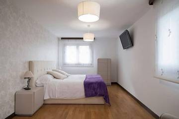 Maison De Vacances pour 14 Personnes dans Asparrena, Álava, Photo 1