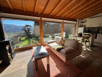 Gîte pour 2 personnes, avec terrasse ainsi que jardin et piscine dans Arcos de Valdevez