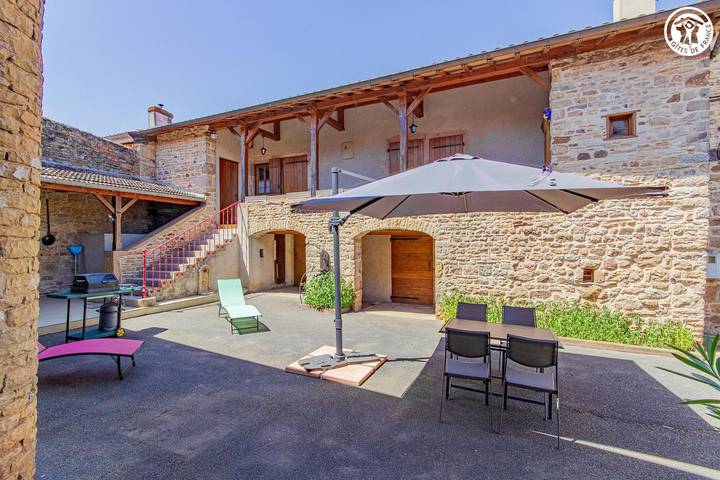 Gîte pour 4 personnes, avec Balcon ainsi que Terrasse et Jardin