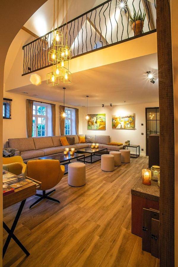 Location de vacances pour 19 personnes, avec jardin et jacuzzi, adapté aux familles à Lo-Reninge - 2