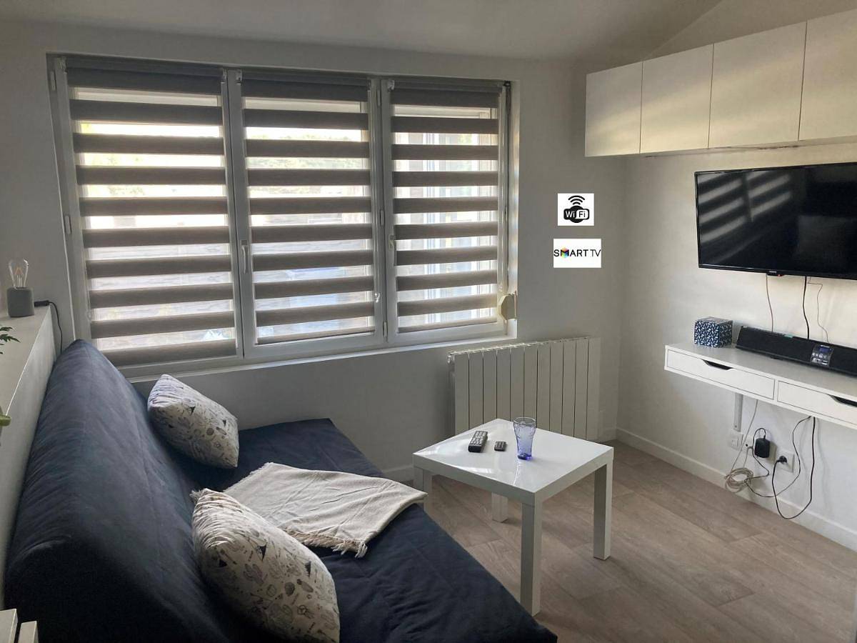 Appartement entier, Studio tout équipé au calme in Cappelle-la-Grande, Région de Dunkerque