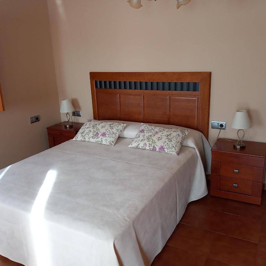 Double Room with Private Bathroom in Gondomar, Costa de Galicia