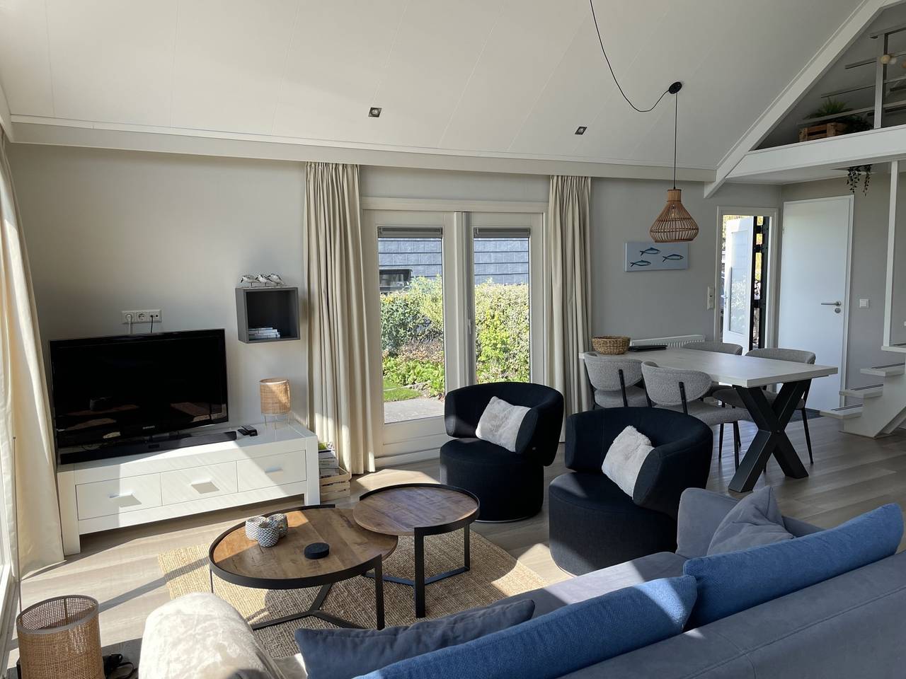 Ferienhaus direkt hinter dem Oosterschelde-Deich mit freiem Blick über den Polder. in Niederländische Nordsee