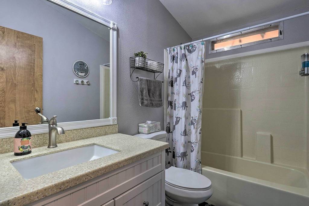 Updated Strawberry Family Cabin w/ 2 Private Decks in Strawberry, Gila County