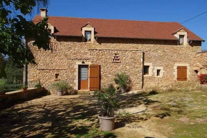 Gîte pour 10 personnes, avec Jardin à Prats-de-Carlux