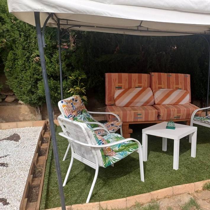 Location de vacances pour 6 personnes, avec vue ainsi que piscine et jardin, animaux acceptés à Paterna - 3