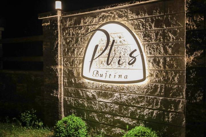 Villa pour 16 personnes, avec balcon ainsi que jardin et vue en Albanie - 2